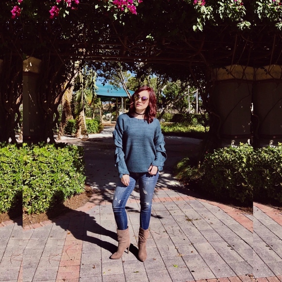 Teal Ruffle Sleeve Sweater - Picture 4 of 8